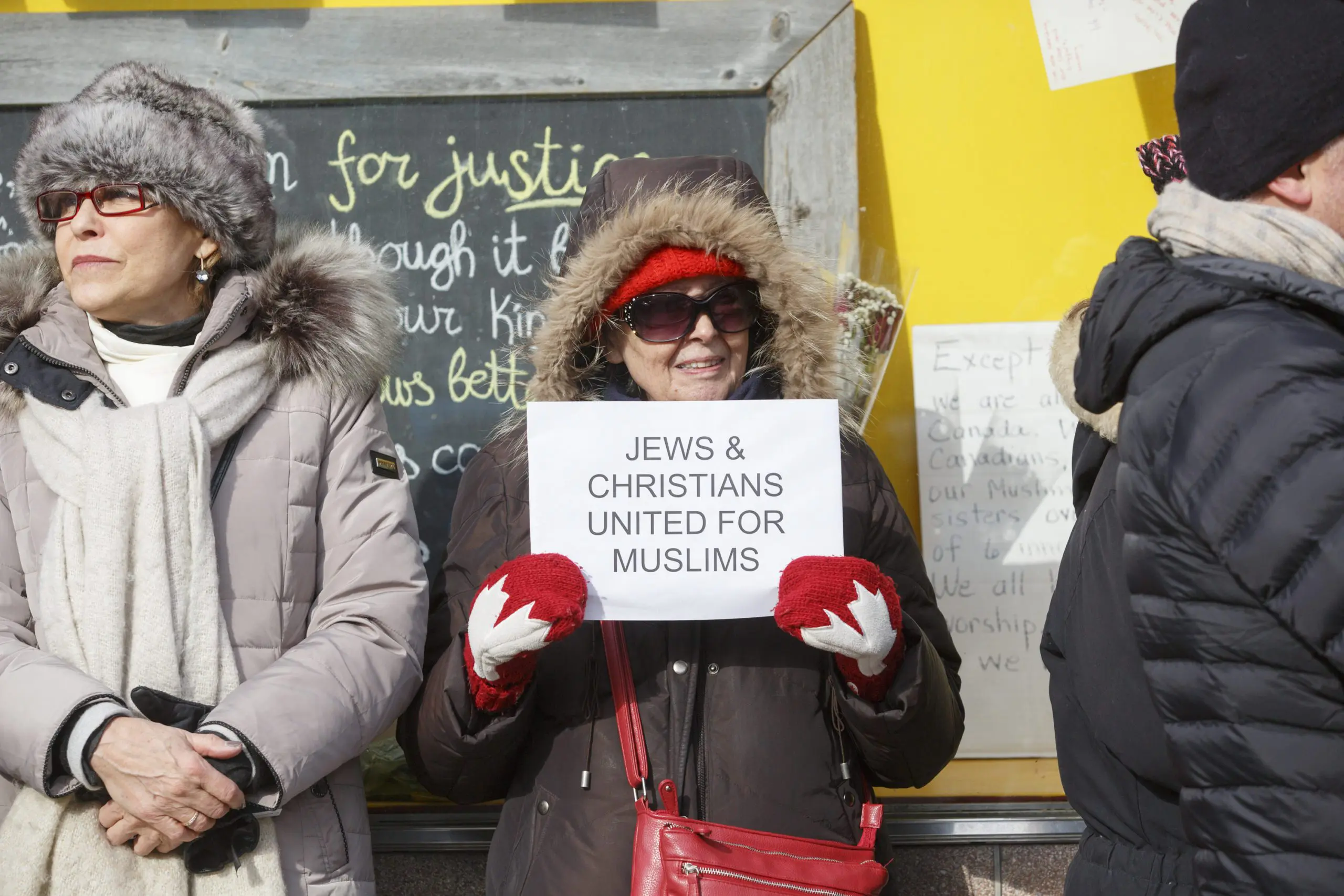 “ring of peace” at Islamic Information and Dawah Centre on Bloor Street