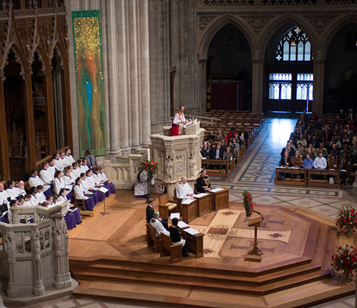Bishop Poole Preaches for Remembrance Sunday 2014 - Washington National Cathedral