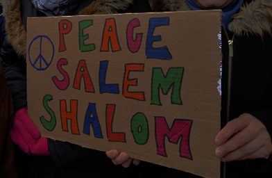 Ring of Peace Gathering Bloor Street for Muslim Community
